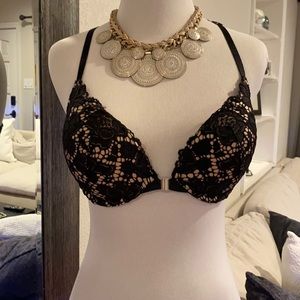 Victoria Secret Very Sexy Push-up 32-D NWT